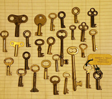 Vtg Antique Key Lot 70+ Skeleton Yale Towne Clover Corbin Fraim Eagle Prison picture