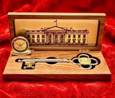 Rare Authentic President Donald Trump VIP White House Key & POTUS Challenge Coin picture