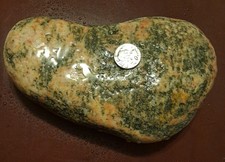 GORGEOUS PINK 100% NATURAL HEART SHAPED ROCK ABOUT 8X6