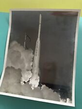 Official NASA/DELTA Photograph - Delta 31 Lifting Off - 1965 picture