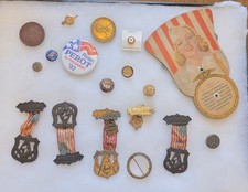 VTG Estate Memorabilia Ross Perot 92 Button Patriotic Fan Jr OUAM Medals Box Lot picture