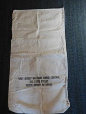 VINTAGE  LARGE BANK BAG 38