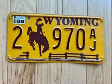 1986 Wyoming License Plate picture