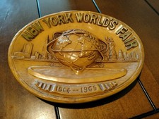 Vintage 1964-1965 New York WORLD'S FAIR Unisphere Bisque Wall Plate 3-D Z23 picture