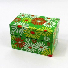 Syndicate Mfg Flower Power Floral Daisy Recipe Box Green Retro Metal picture
