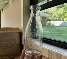 Heatwole & Lahman Hill Top Dairy Harrisonburg VA Rare Early Emb Qt Milk Bottle picture