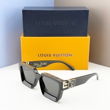 Louis Vuitton Z1165E Rectangular Sunglasses Black Gray Lens Gold Detail Unisex picture