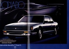 Large 1986 OLDSMOBILE TORONADO Sales Brochure / Catalog / Pamphlet w/ olor Chart picture
