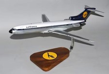 Lufthansa Boeing 727-200 Old Color Desk Top Display Jet Model 1/100 SC Airplane picture