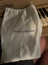 Manolo Blahnik 1 shoe dustbag picture