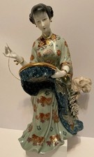 VINTAGE CHINESE PORCELAIN LADY FIGURE SITTING ON ROCK SEWING LARGE 16” STUNNING picture