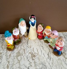 VTG Disney Snow White Coin Bank & Seven Dwarfs Blow Mold Rubber Toys Set READ picture