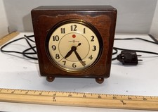Vintage GE General Electric 3H166 Nimbus Mahogany Electric Desk Clock Running picture