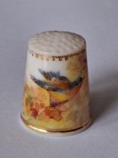 SUPERB ANTIQUE WORCESTER 19th century  PORCELAIN HAND PAINTED BIRD THIMBLE, VGC picture