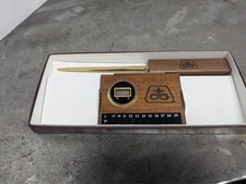 vintage Pioneer Hi-Bred / Pioneer Seeds promotional desk set  picture