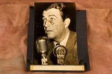 Robert Taylor Testifies HUAC Hollywood Communism DC 7¼x9 1947 AP Wire Photo V37 picture
