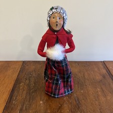 1993 BYERS CHOICE CHRISTMAS CAROLER Long Brown Hair, White Muff Red Plaid Outfit picture