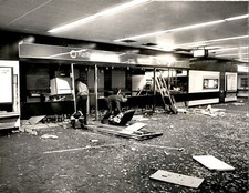 LG105 1973 Original Photo IRA BOMB EXPLOSION DAMAGE AT EUSTON STATION CONCOURSE picture