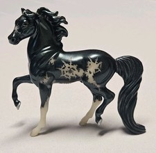 Breyer Spooky Stablemates 2005  Halloween Horse Mini Merry Widow #5917 picture