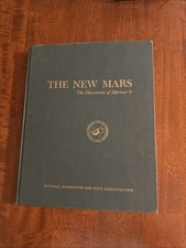 1974 NASA The New Mars Mariner 9 SP-337 Hardcover Illustrated + Mars Maps picture