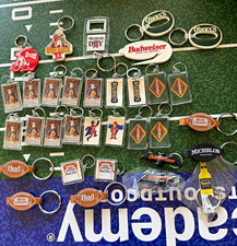 Lot of 33 Vintage Budweiser Bud Light Michelob O'Doul's Killarney's Keychains picture