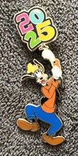 Disney Parks Goofy Dated 2025 Booster Pin picture