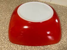 Vtg 1950s Pyrex Hostess Oven And Table Red Square Serving Bowl 2.5 Qt 525B-025 picture