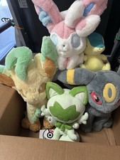 FIVE  Pokemon Center Umbreon, Cydaquil, Sprigatito, Sylveon, Leafeon W/tag picture