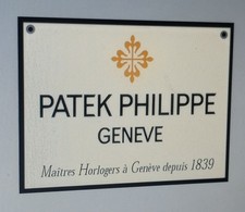 Watch sign .. Patek Philippe picture