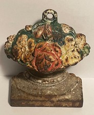 ANTIQUE CAST IRON C.J.O JUDD Co  BASKET of FLOWERS GARDEN URN #1285 - orig paint picture
