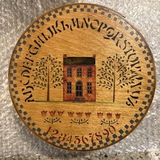 Vtg Wooden Folk Art Shaker Amish Round Box 7” Hand Painted Tole Cottagecore picture