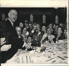 1964 Press Photo President Johnson celebrates birthday with guests-Atlantic City picture