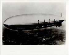 US Navy Airship USS Akron or Macon Dirigible in Flight Vintage Photo 8x10 1930s picture
