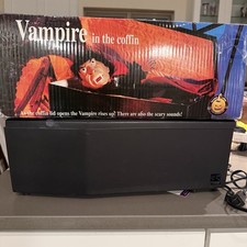 Vtg 90s Vampire in The Coffin Gemmy Halloween Prop Animated Sounds Works VIDEO picture