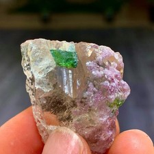 48G Natural green tourmaline quartz crystal cluster mineral specimen picture
