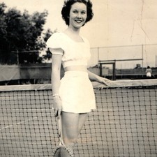 ID'd c1940s Louise Brooks Holly Tennis Court Racket Snapshot Photo Midriff Skirt picture