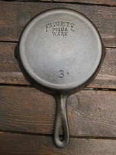 Nice Vintage Fully Restored # 3-A Favorite Piqua Ware Cast Iron Skillet picture