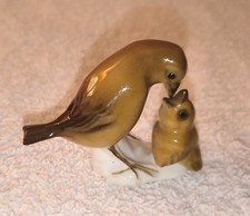 Vintage Porcelain Lorenz Hutschenreuther Bavaria Bird Feeding Chick Figurine #14 picture