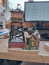  LEMAX Eagle's Nest Fire Lookout Miniature Villages 2002 Mint Condition picture