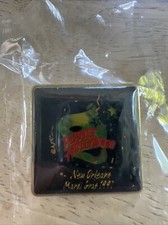 NEW Planet Hollywood NEW ORLEANS Logo Lapel Pin - Mardi Gras 1991. VTG picture