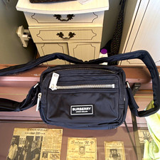 Burberry Black Men’s Crossbody Bag Zip Closure Adjustable Strap Outer Pockets picture