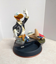 Donald Duck - Disney Markrita - Figurine Holding Film Reel & Strip picture