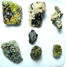 180g Natural epidot crystal specimen lot from skardu Pakistan picture
