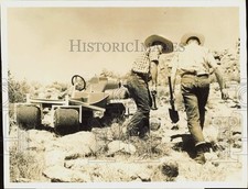 1961 Press Photo Explorers travel over mountains in 