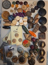 Vtg Estate Wood Buttons Lot, Carved Leaf, Novelty Toggles, Tree Bark, 6 Cards picture