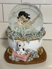 RARE-Vintage-Betty Boop in Bubble Bath Musical Water Globe-I Wanna Be Loved By U picture