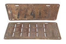 1918 Illinois License Plate Pair Auto Tag Garage Decor Vintage picture