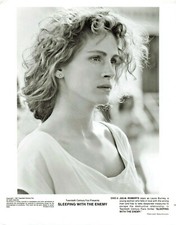 Julia Roberts Movie Photo 8x10 Sleeping with the Enemy Press Portrait  P29b picture