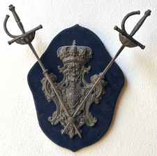 Vintage Heraldic Crest Wall Plaque Crossed Rapiers Swords Medieval Decor picture