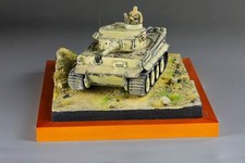 1/35 German Tiger I 731 Desert Tank Diorama Built Painted with Crew Figure & Bas picture